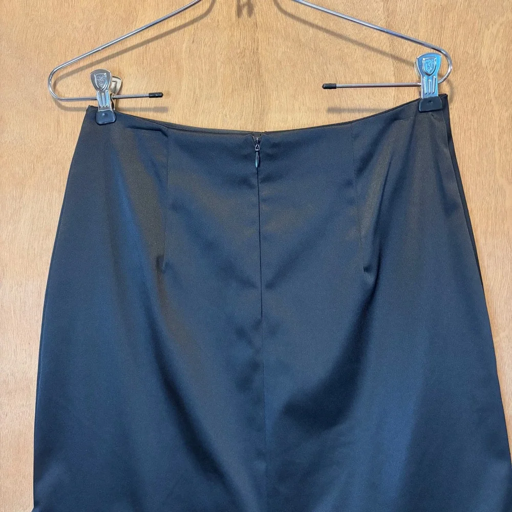 JS Collections Skirt 6 Black Mermaid Flared Godet Quiet Luxury Balletcore Office